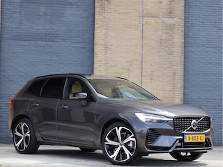 Volvo XC60 2.0 T8 PHEV AWD Ultimate Dark Luchtvering | Massage | Pano | Harman/Kardon | Org. NL