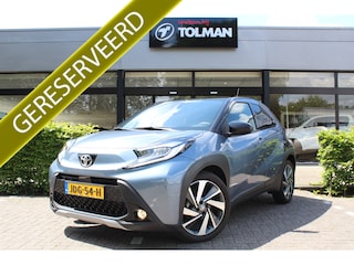 Toyota Aygo 1.0 VVT-i S-CVT Premium | Rijklaar | 'Trekhaak' | Keyless | LED | Half-leder | Stoelverw. | Sensoren v+a | Camera | Clima | Adap.cruise