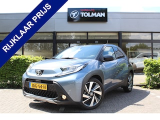Toyota Aygo 1.0 VVT-i S-CVT Premium | Rijklaar | 'Trekhaak' | Keyless | LED | Half-leder | Stoelverw. | Sensoren v+a | Camera | Clima | Adap.cruise