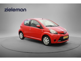 Toyota Aygo 1.0 VVT-i Acces 5 Deurs - Airco, Navi