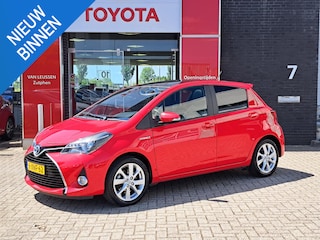 Toyota Yaris 1.5 Hybrid Dynamic NAVIGATIE ACHTERUITRIJCAMERA CRUISE CONTROL DEALER ONDERHOUDEN