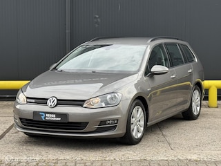 Volkswagen Golf Variant 1.0 TSI Connected Series PDC | NAVI