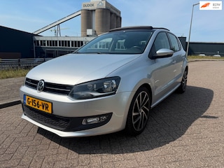 Volkswagen Polo 1.4-16V Highline_AUTOMAAT_OPENDAK_NETTE AUTO