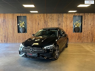 Mercedes-Benz C-klasse 300 e AMG Line / Pano / Burmester / Camera / Sfeerverlichting / Stoelverwarming / Trekhaak / DAB
