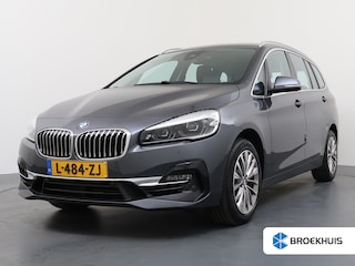 BMW 2-serie Tourer 220i 7p. Business Edition Plus LEDER / Navigatie / Camera / Parkeersensoren / Stoelverwarming / Carplay / 18'' LMV