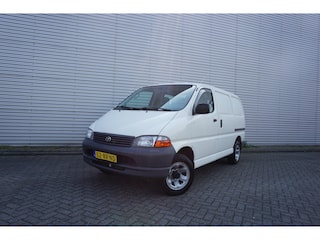 Toyota HiAce 2.5 D4-D 100 4WD Cool MARGE! - Airco / Elektr. ramen / Dubbele schuifdeur / NAP