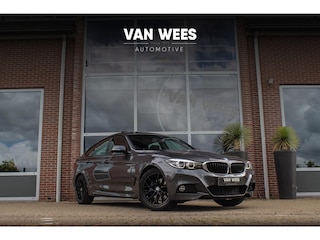 BMW 3-serie GT 320i High Executive | 2e eigenaar | NL auto | M-sport remmen | Panoramadak | HiFi audio | Stoelverwarming | LED | Navigatie | Cruise control | Trekhaak