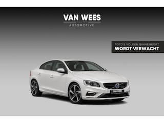Volvo S60 3.0 T6 AWD R-Design | Adaptieve cruise control | Stoelverwarming | Memory | Navigatie | Bluetooth | Sportstoelen | Xenon | Climate control | PDC | 18 inch | Sportstuur