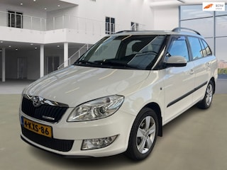 Skoda Fabia Combi 1.2 TDI Greenline NAVI PSENSOR CRUISE TREKHAAK 2 X SLEUTELS
