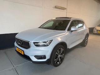 Volvo XC40 1.5 T5 Recharge Business Pro / 1E EIGENAAR / 360 GRADEN CAMERA / ELEK. SCHUIFDAK / TREKHAAK / HARMAN KARDON INSTALLATIE
