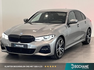 BMW 320e Business Edition Plus | M Sport | LED | Parkeersensoren voor, achter en achteruitrijcamera | Apple Carplay/Android Auto