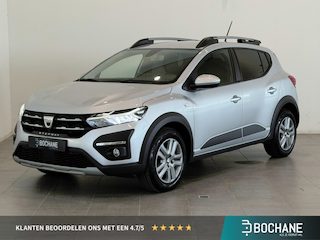 Dacia Sandero Stepway 1.0 TCe 90 CVT Comfort | Navigatie | Climate Control | Stoelverwarming | Dodehoek Detectie | Apple Carplay/Android Auto | Parkeersensoren voor, achter en achteruitrijcamera