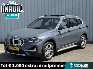 BMW X1 xDrive25e High Executive X-Line | Leder | Panoramadak | Head-Up Display | Stoel- en stuurverwarming