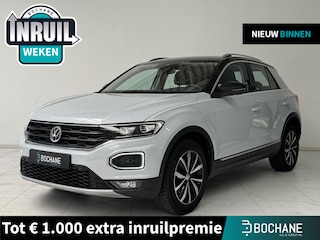Volkswagen T-Roc 1.0 TSI Style | Stoelverwarming | Parkeersensoren V+A | Climate Control | DAB+ |
