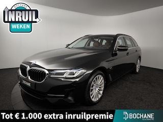 BMW 5-serie Touring 530e xDrive Business Edition Plus | Navigatie | Panoramadak | Leder | Stoelverwarming |