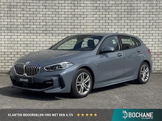 BMW 118i Business Edition | Apple CarPlay / Android Auto | Achteruitrijcamara | M pakket |