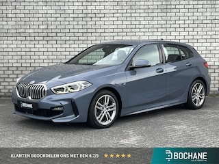 BMW 118i Business Edition | Apple CarPlay / Android Auto | Achteruitrijcamara | M pakket |