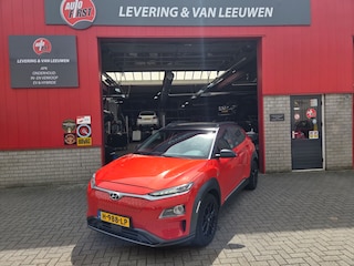Hyundai Kona EV Fashion 39 kWh/ Stuur en stoelverwarming/ Android auto- Apple carplay/ Navigatie/ Cruise control/ Rijklaarprijs!