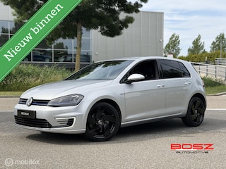 Volkswagen Golf 7 1.4 TSI GTE DSG ACC LED TREKHAAK NAP