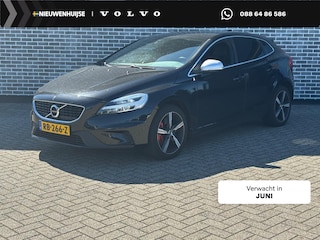 Volvo V40 2.0 T4 Business Sport | R-Design | Achteruitrijcamera | Parkeersensoren | LED Koplampen | Lichtmetalen Velgen 17 inch | Navigatie
