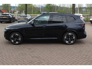 BMW iX3 High Executive 80 kWh / Trekhaak / Panoramadak / 360Camera / Head-up / 20'' / Leder / Harman Kardon / Sfeerverlichting / Dodehoek / DAB / Stoelverwarming / ACC