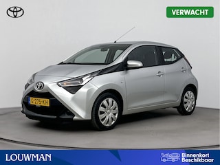 Toyota Aygo 1.0 VVT-i x-play | Navigatie | Apple Carplay - Android Auto | Parkeercamera | Onderweg-naar-dealer
