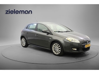 Fiat Bravo 1.4 Corporate - Cruise, Clima, Trekhaak, APK tot 02-27