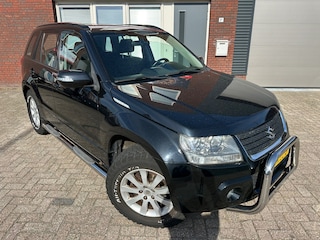 Suzuki Grand Vitara 2.0-16V Exclusive / Camera / Navi / AUT / Clima / Stoelverwarming
