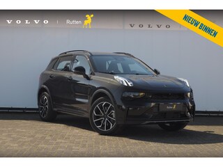Lynk & Co 01 276PK Automaat Core / Adaptieve cruise control / Stoel - en stuurwielverarming / Parkeersensoren met camera / Apple carplay / Trekhaak / Metallic lak / 19" lichtmetalen velgen