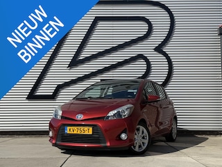 Toyota Yaris 1.5 Full Hybrid Dynamic 1e Eigenaar|Navi|Pano|Camera|Clima|Cruise|Stoelverwarming|Dealer Onderhouden|LM Velgen|APK tot 12-2026