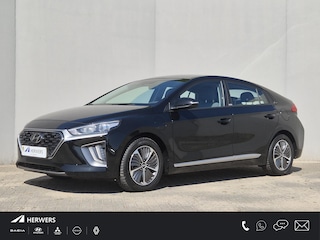 Hyundai Ioniq 1.6 GDi PHEV Comfort / All season banden / Stuur- & Stoelverwarming / Navigatie via Apple Carplay of Android Auto / Achteruitrijcamera / Cruise control / Parkeersensoren achter / Climate control /