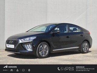 Hyundai Ioniq 1.6 GDi PHEV Comfort / All season banden / Stuur- & Stoelverwarming / Navigatie via Apple Carplay of Android Auto / Achteruitrijcamera / Cruise control / Parkeersensoren achter / Climate control /