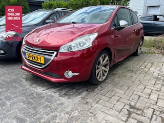 Peugeot 208 BWJ 2013 1.6 THP 157 PK Allure schade rechts
