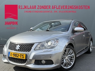 Suzuki Kizashi BWJ 2011 2.4 179 PK Sport AUTOMAAT | PANO | LEDER | CAMERA | STOELVERW. | ELKETR. STOELEN | KEYLESS |  NAVI | CLIMA | CRUISE | LMV | PDC