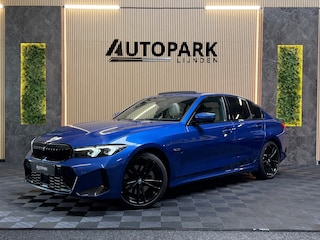 BMW 330e High Executive|M-SPORT|LCI|PANO|HuD|MEMORY|KEYLESS|CARPLAY|DEALERONDERHOUDEN|AMBIENT LIGHT|GARANTIE|292PK|BOMVOL!