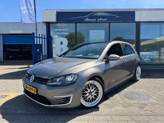 Volkswagen Golf 1.4 TSI GTE | PANODAK | CARPLAY | CAMERA | 300PK |