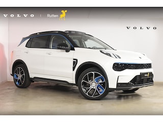 Lynk & Co 01 262PK Automaat / 360 Camera / Adaptieve cruise control / Glazen schuif-kanteldak / Elektrische stoelen met geheugenfunctie / Stoelverwarming / Elektrische achterklep / Climate control / Parkeersensoren V+A / 20"velgen / Keyless entry /