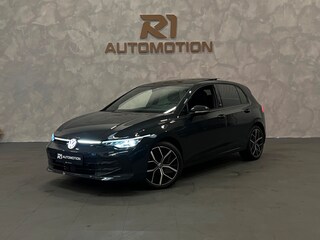 Volkswagen Golf 8,5 1.5 eTSI|50 Edition|PANO|KEYLESS|CAM|HuD|IQ.LIGHT|SFEER|VIRTUAL|MEMRY|STOELVERW|MASSAGESTOEL