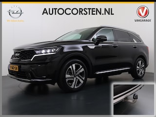 Kia Sorento 1.6T-GDI 265PK 4WD Plugin Hybrid DynamicPlusLine 7-Persoons Panoramadak Leder Trekhaak Adap.Cruise Bose® Stoel+Stuur+Achterbankverwarming Navi Camera Ecc Apple Carplay Android Auto DAB Lmv Privacy Glas Led Elek.Stoelen Elek.Achterklep Fabrieksgarantie tot 24-8-2030/150.000KM 1e Eigenaar Dealeronderhouden 1.500KG Trekgewicht Origineel Nederlandse Auto