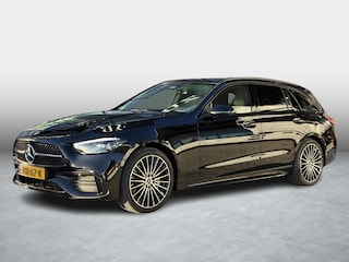 Mercedes-Benz C-klasse Estate 300 e Business Solution AMG | Night Pakket | Panoramadak | 360° Camera | Dodehoekassistent | Verkeersbordenassistent | Elektrisch Verstelbare Stoelen + Memory | Stoelverwarming | Sfeerverlichting | Apple CarPlay | Android Auto | Elektrische Achterklep | Elektrisch Inklapbare Buitenspiegels | Parkeersensoren