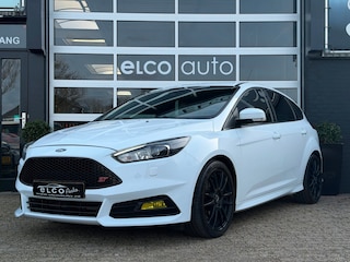 Ford Focus 2.0 ST-3 250pk / CarPlay /Recaro stoelen /