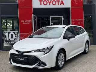 Toyota Corolla Hybrid 140 Active € 5500,- KORTING UIT VOORRAAD LEVERBAAR!! APPLE CAR PLAY/ANDROID AUTO CLIMA/CRUIS CONTROL LICHT METALEN VELGEN
