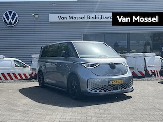 Volkswagen ID. Buzz Bulli edition 79 kWh 4MOTION 340PK | Automaat | Trekhaak | Leer | Zwarte Velgen | Adaptive Cruise Control | Achteruitrijcamera | Parkeersensoren Voor + Achter | Airco | Apple/Android Carplay | Stoelverwarming | Multifunctioneel Stuurwiel |