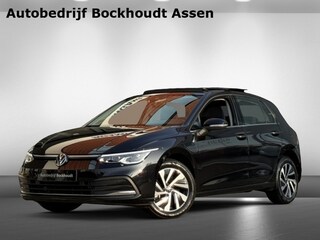 Volkswagen Golf 1.4 eHybrid Style | Panorama Dak | Sfeerverlichting | Navigatie
