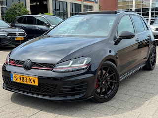 Volkswagen Golf 2.0 TSI GTI Performance l PANO