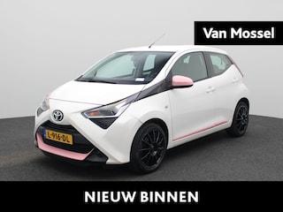 Toyota Aygo 1.0 VVT-i x-play | Automaat | Bluetooth | Camera |