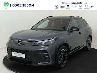 Volkswagen Tiguan 1.5 eHybrid R-Line Edition | SoH 99% | Panoramadak | Harman/kardon | Head-up display | Lederen bekleding ‘Varenna’ | Trekhaak | Adaptieve demping | 360 camera | Black style |