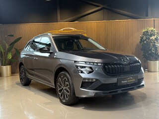 Skoda Kamiq Black Dots 1.0 TSI Business Edition Stoelverwarming Navigatie 17 Lmv achteruit Camera