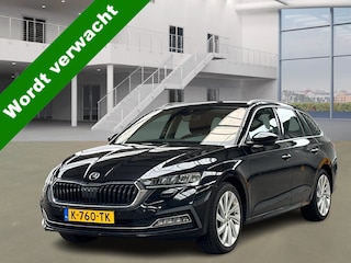 Skoda Octavia Combi 1.0 e-TSI Busn. Ed. + NL-Auto / Addapt.cruise / Led verl. / Carplay,android