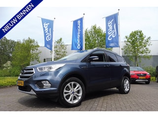 Ford Kuga 1.5 180p 4WD Automaat Xenon Elek.trekhaak Elek.klep Winter-Pack bomvol unieke auto